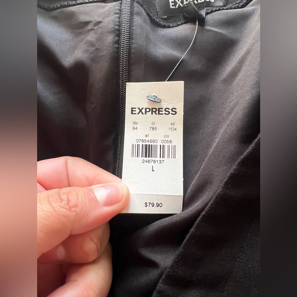 Express Black Romper with Puffy Sleeves - Picture 6 of 8